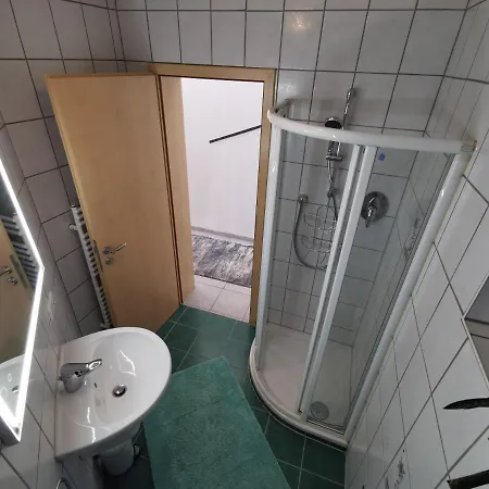 Hensel Am Herzmannser * ヴァルテンホーフェン